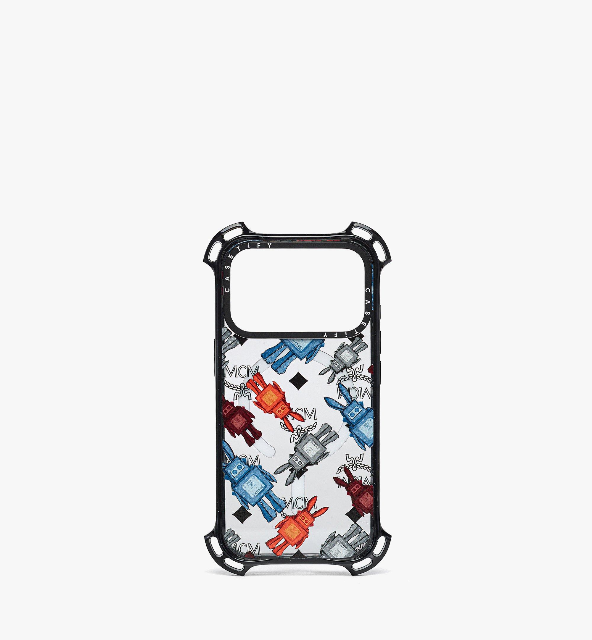 Coque pour iPhone 17 Pro monogrammée Rabot rebondissante MCM X CASETiFY 1